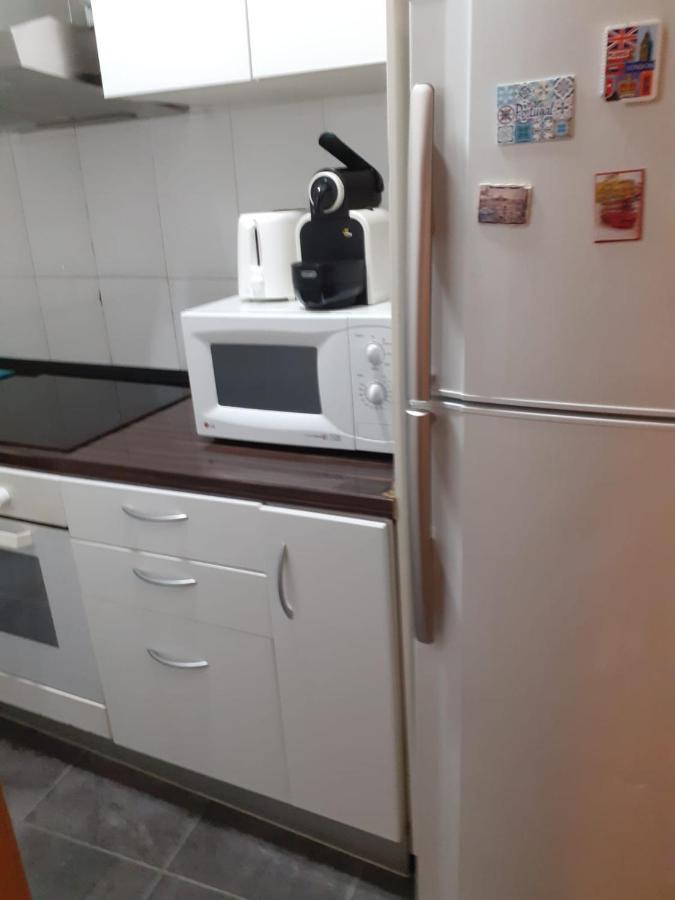 Subway Station Apartment Near Camp Nou ロスピタレート・デ・リョブレガート エクステリア 写真