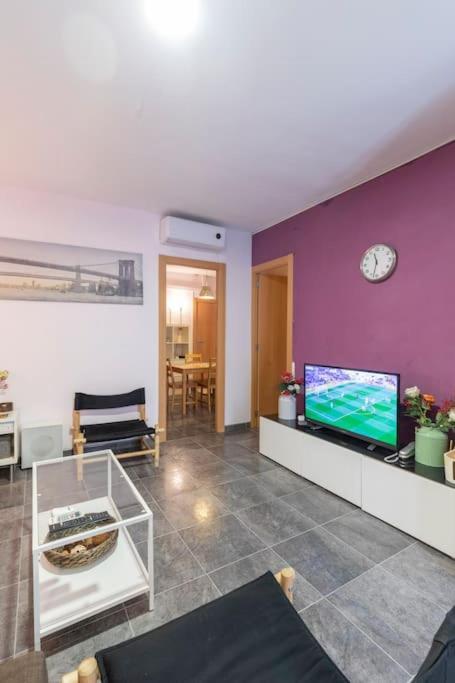 Subway Station Apartment Near Camp Nou ロスピタレート・デ・リョブレガート エクステリア 写真